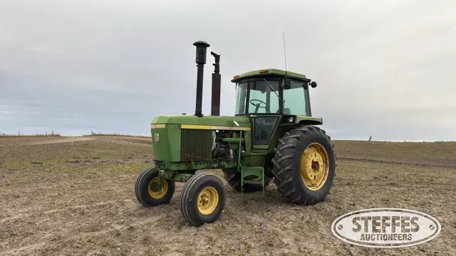 1975 John Deere 4430