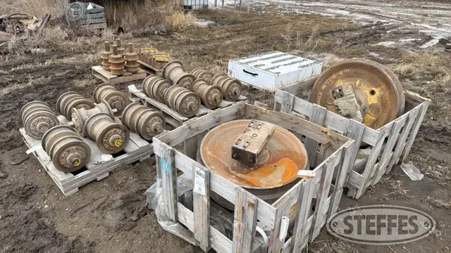 Komatsu D155 undercarriage kit