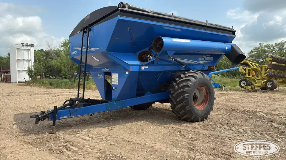 Demco 800 Grain Cart