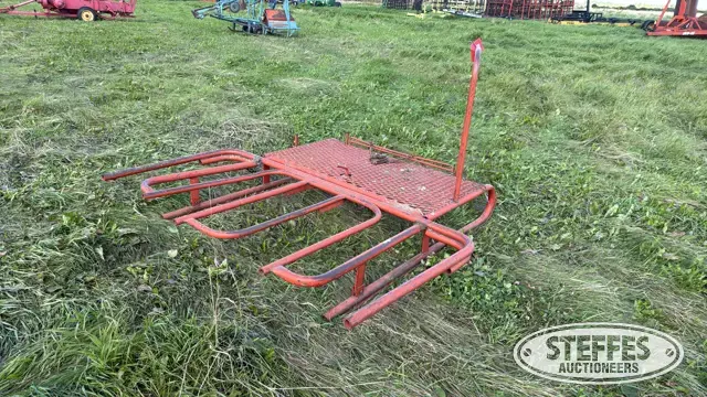 Inland bale stooker