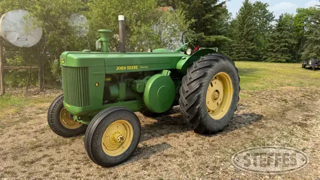1951 John Deere R