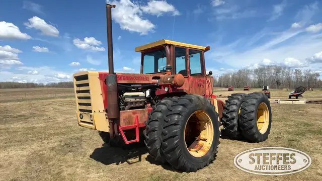 1977 Versatile 700 Series 2