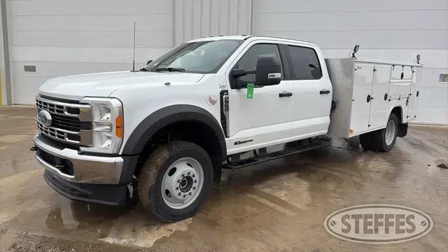 2023 Ford F-550 XLT