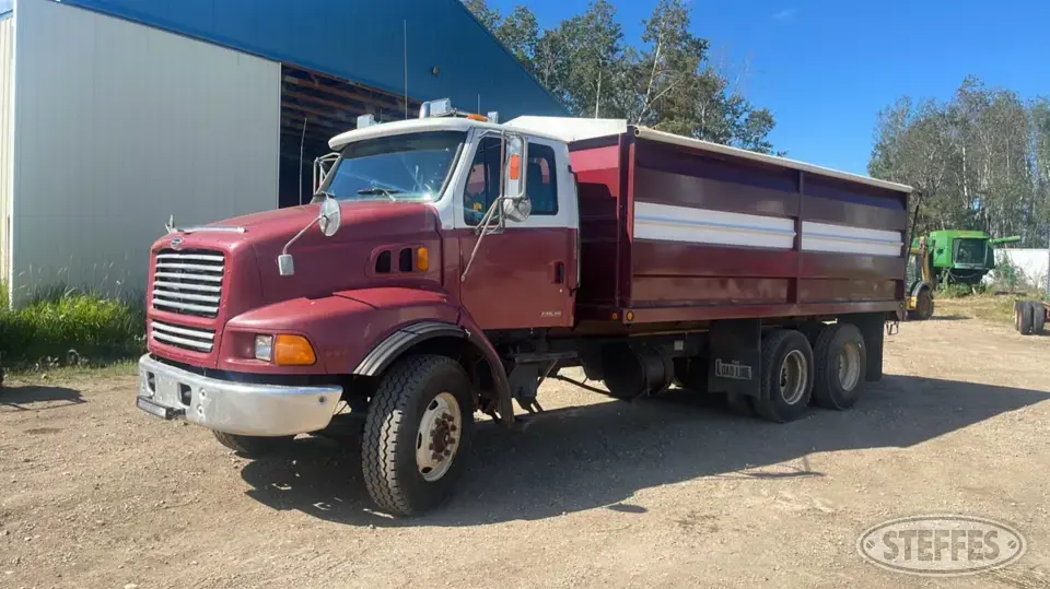 1999 Sterling L9513 Tandem Boxed Truck