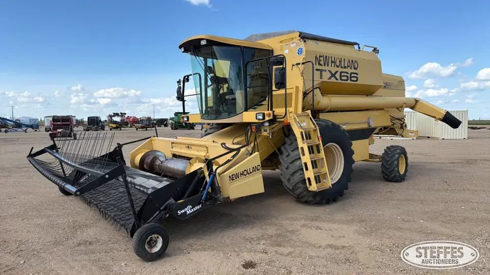 1997 New Holland TX66 Combine