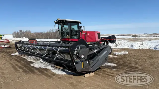 2013 Massey Ferguson WR9740