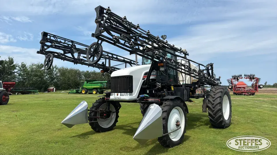 Spra-Coupe 7650 Self-Propelled Sprayer