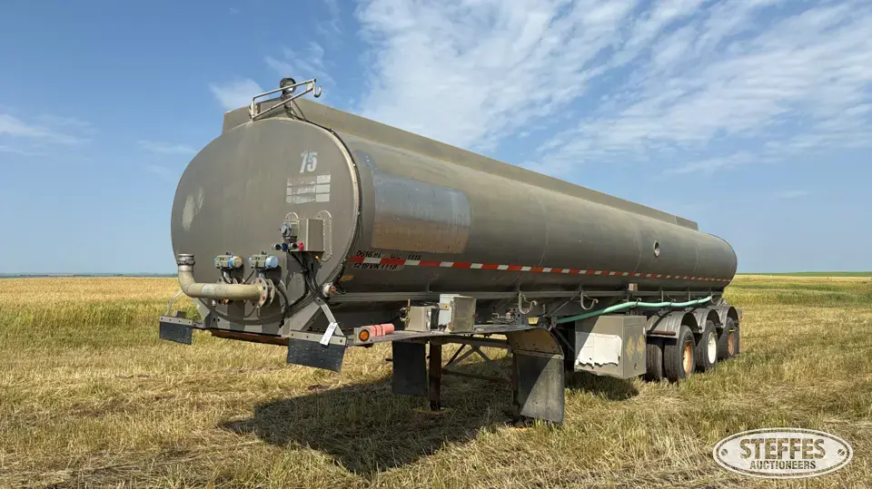 2011 Advance 38,000L Tank Trailer