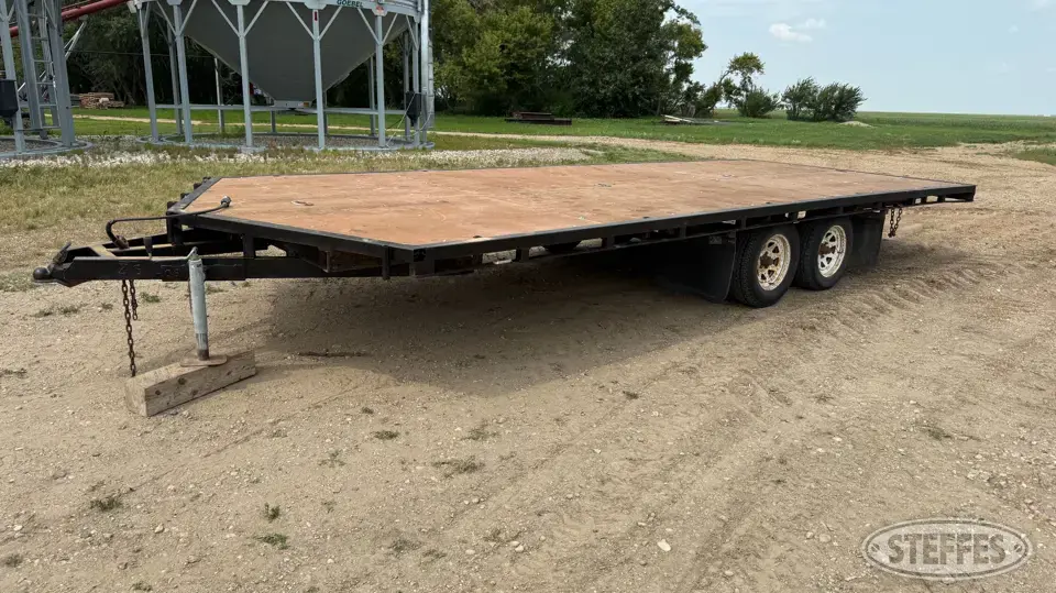 2006 Tandem axle equipment trailer Flatbed Trailer