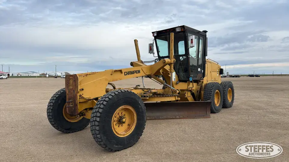 1992 Champion 730A Series III Motor Grader