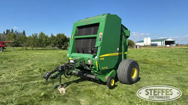 2009 John Deere 568
