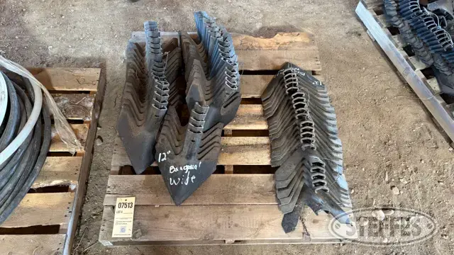 Bourgault cultivator sweeps