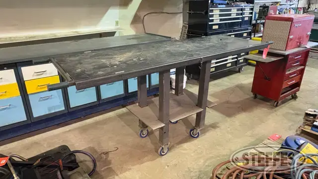 Rolling shop bench