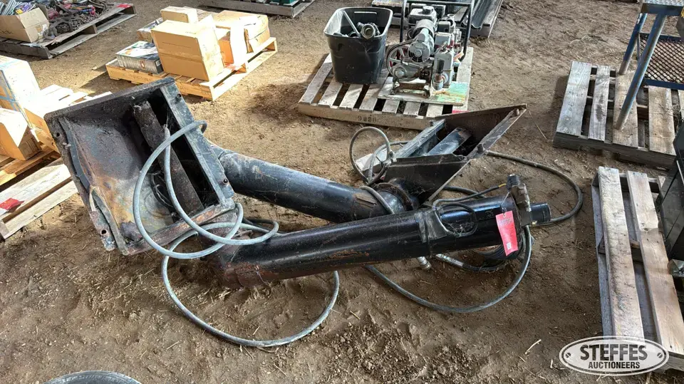 Michel's Industries Hopper Auger Transfer-Jump Augers and Conveyor