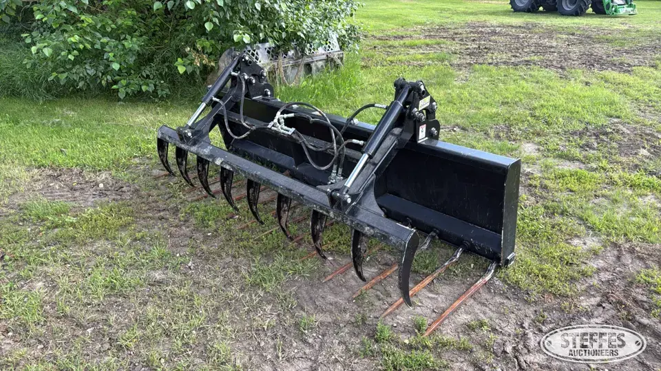 HLA Attachments manure grapple bucket Tractor Loaders and Attachment