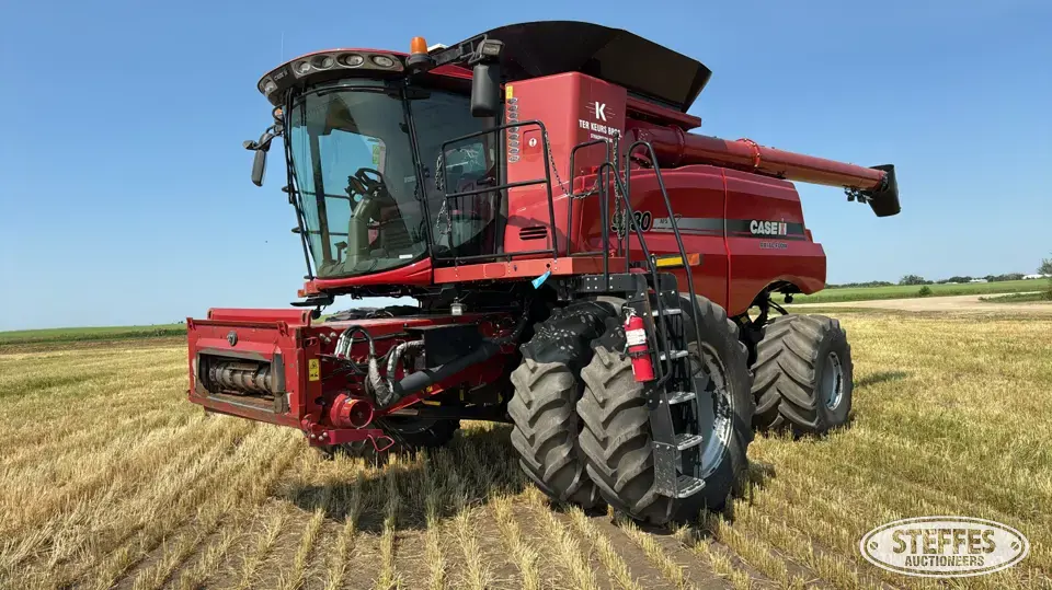2013 Case IH 9230 Combine