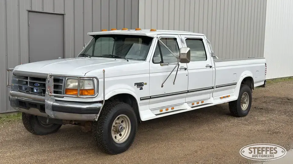1997 Ford F-350 XLT 1 Ton Pickup