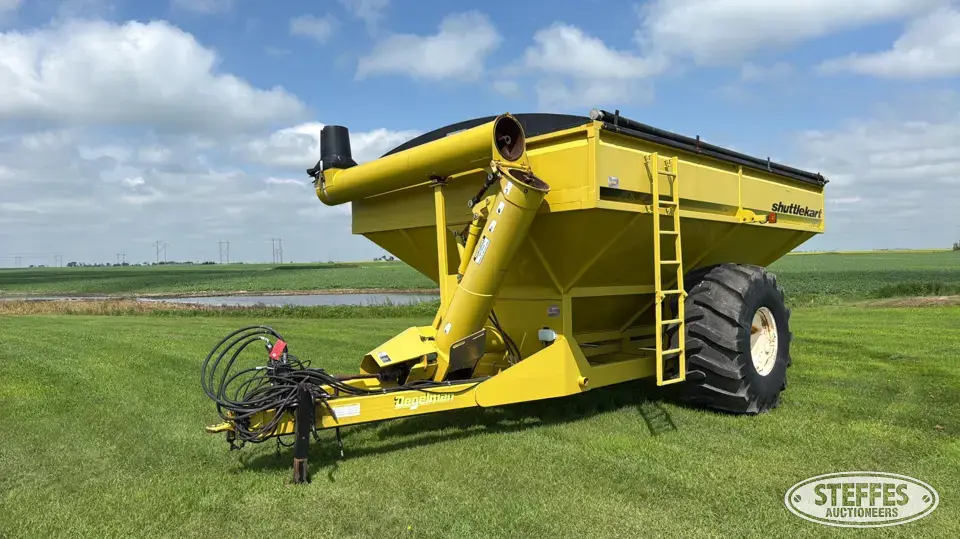 Degelman Shuttlekart 1150 Grain Cart
