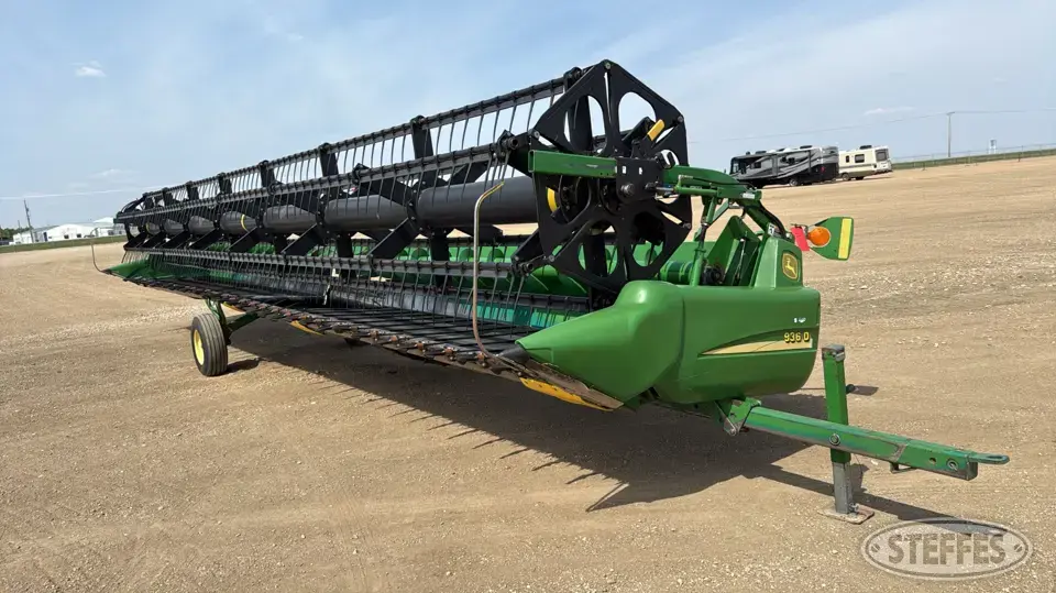 2003 John Deere 936D Draper Head