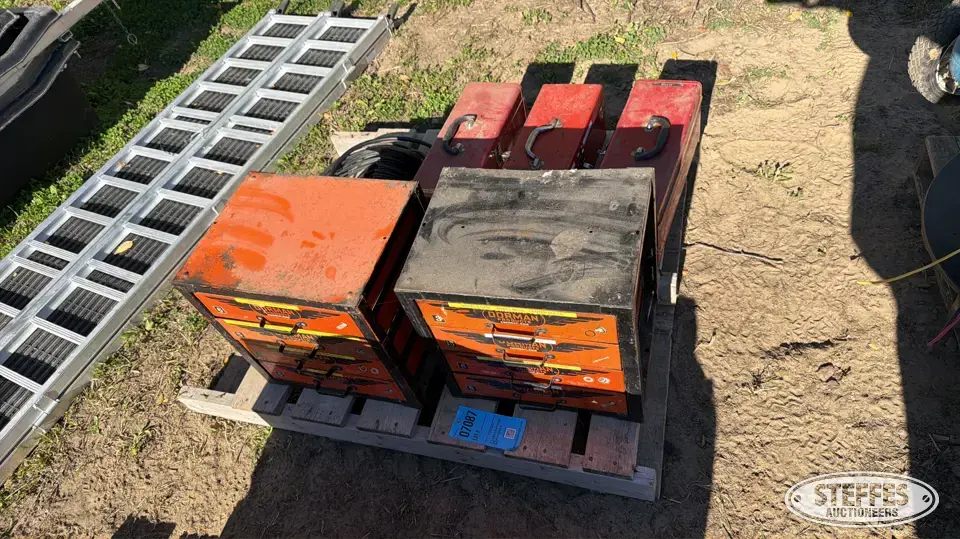Bolt bins & hardware General Tools and Shop Supply
