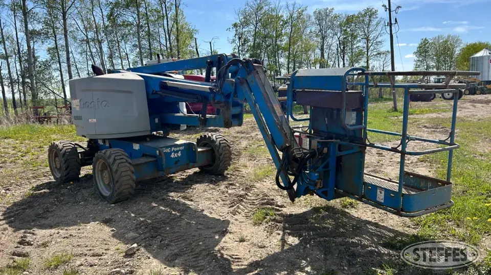 2013 Genie Z-45/25J Boom Lift