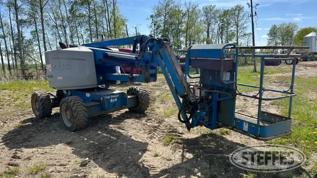 2013 Genie Z-45/25J