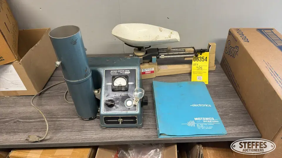 Motomco 919 Farm Support Item