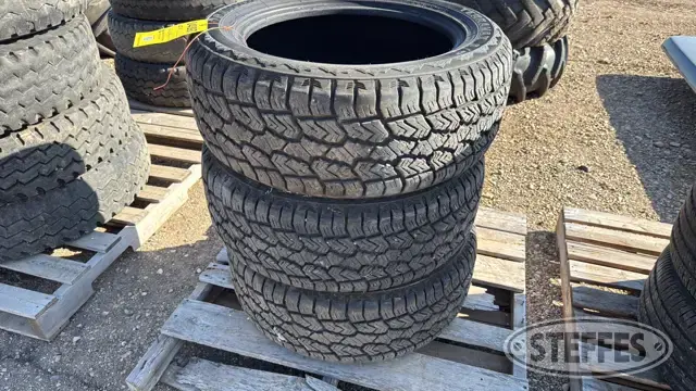 (3) Sailun Terramax LT275/55R20 tires