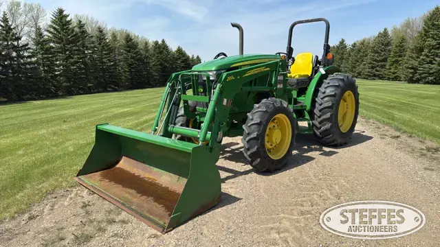 2013 John Deere 5085E