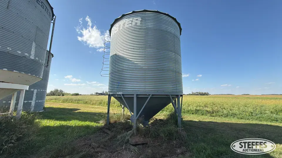 Twister hopper bin