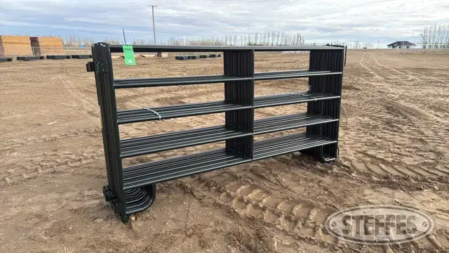 (12) BYT livestock panels