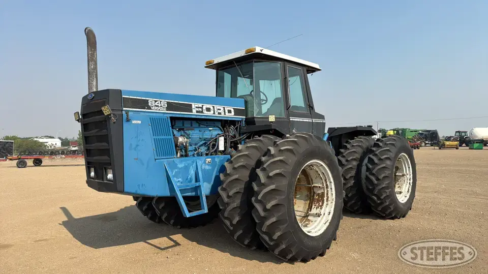 1984 Ford Versatile 846 4WD Tractor