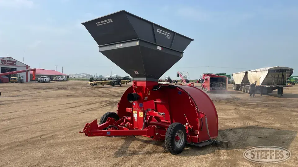2008 Mainero 2230 Grain Bag Loaders and Unloader