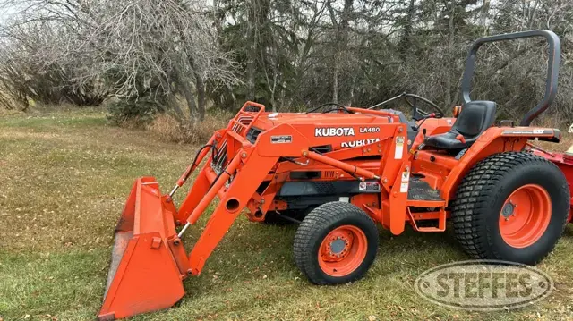Kubota L3300