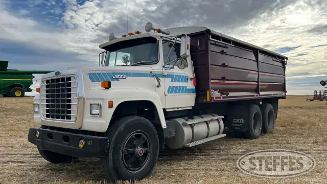 1985 Ford L9000