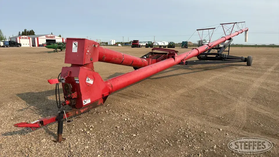 2009 Wheatheart 1391 Swing Hopper Auger