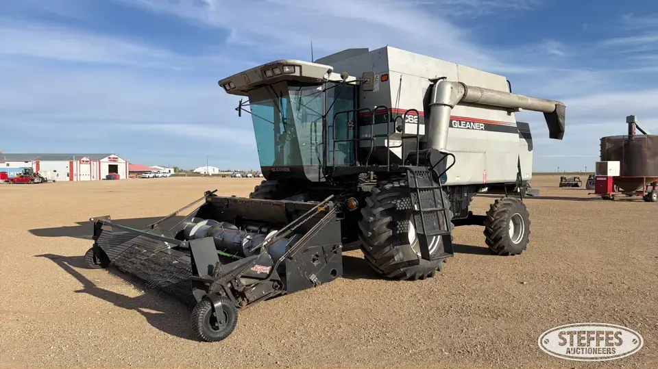 1998 AGCO Gleaner C62 Combine