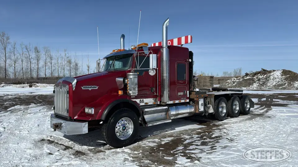 2014 Kenworth T800 Winch Truck
