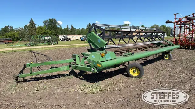 John Deere 590