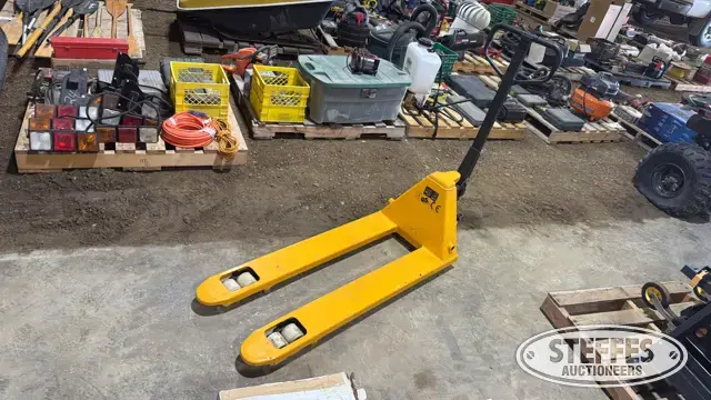 GS pallet jack
