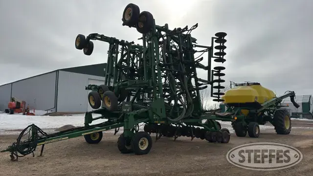 2004 John Deere 1820