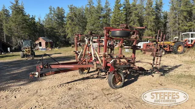 Cockshutt field cultivator