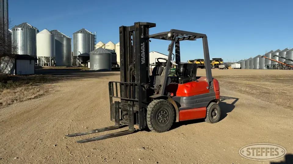 1999 Toyota 62-6FD25 Forklift