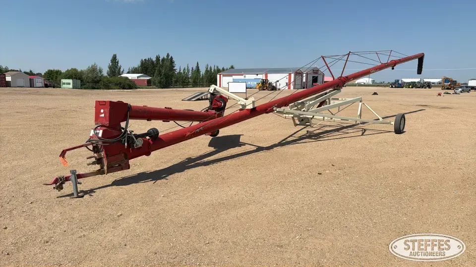 Buhler Farm King 1070 Swing Hopper Auger