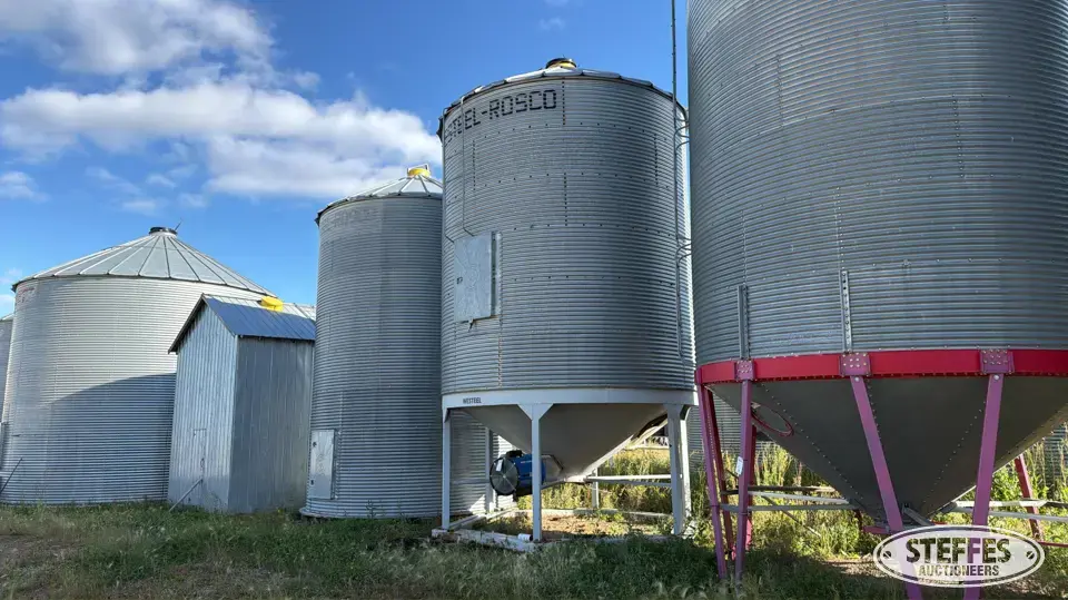 Westeel-Rosco hopper bin