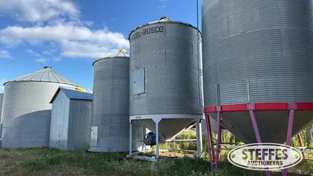 Westeel-Rosco hopper bin