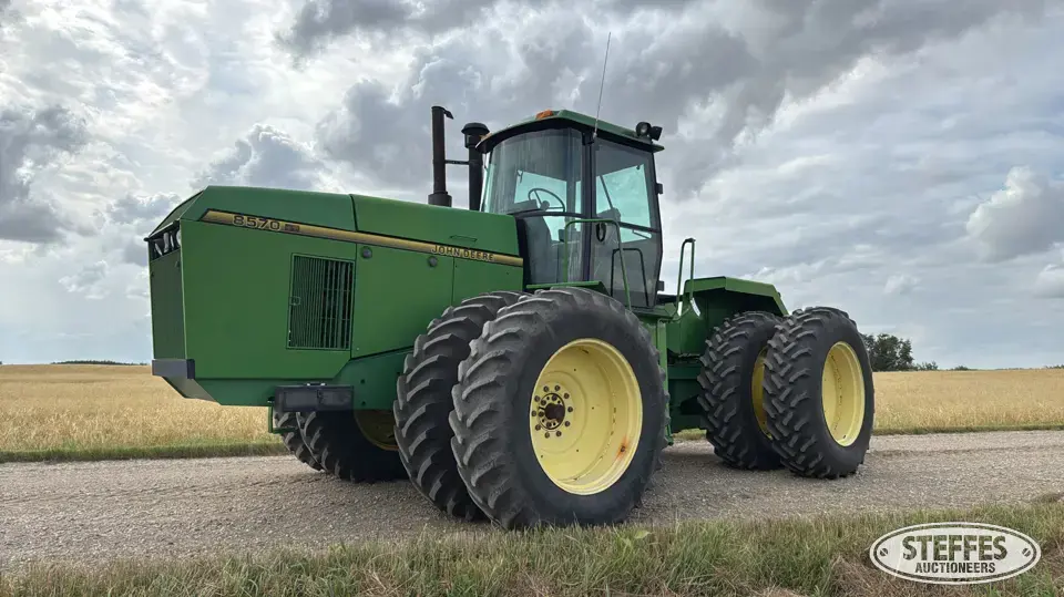 1995 John Deere 8570 4WD Tractor