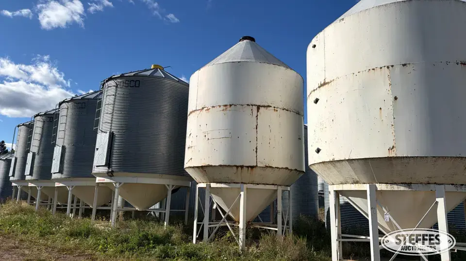 Hopper bin