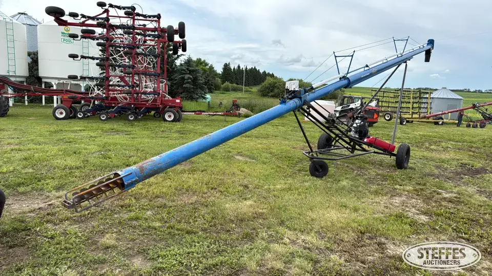 Brandt 850 Straight Auger