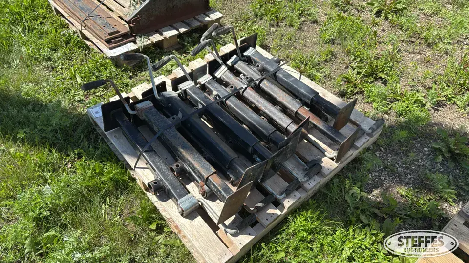 (15) Trailer jacks Truck-Trailer Part